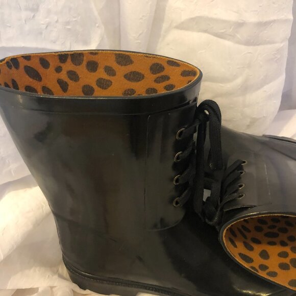 Women Black Mid-Calf Rubber Boots - Wellies - Picture 11 of 16